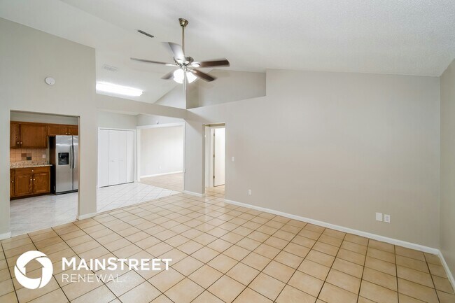 Photo - 1871 Alberta Ct S