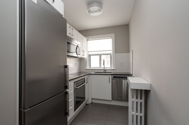 Photo - 143 Arlington Ave Unit 22