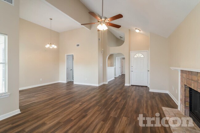 Photo - 16027 Hidden Acres Dr