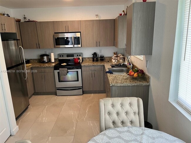 Photo - 10235 SW 173rd St Unit 10235