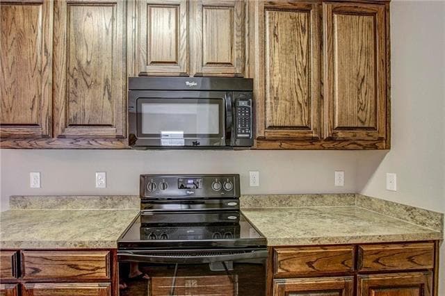 Photo - 412 Canvas Ct