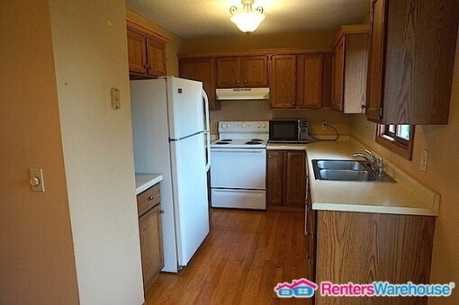 Photo - Available 12/1 - wonderful 2 bed, 2 bath t...