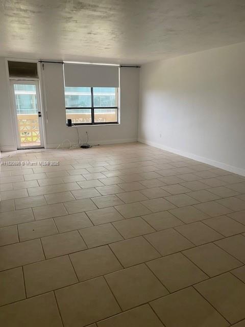 Photo - 10185 Collins Ave Unidad 321