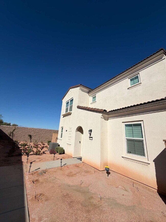 Photo - 4 Bedrooms in University Park
Available For Rent in January 2026