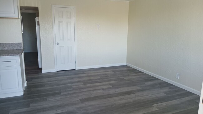 Photo - Welcome to SkyView Villa & Somerset Apartments! Unit 2507-11