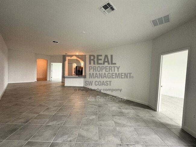 Photo - 20501 Hazelnut Ct S
