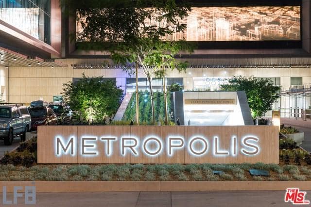 FURNISHED LUXURY RENTAL IN THE HEART OF DTLA - 889 Francisco St Unit 1010