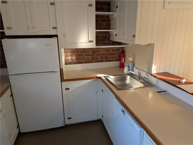 Photo - 25 Waterway Unit B