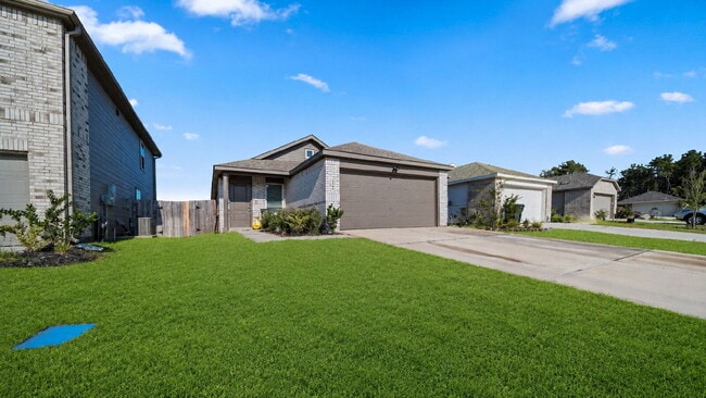 Photo - Move-in ready 4-bedroom, 2-bath home in Meadow Park!