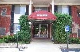 Water's Edge Apartments - Water's Edge Apartments