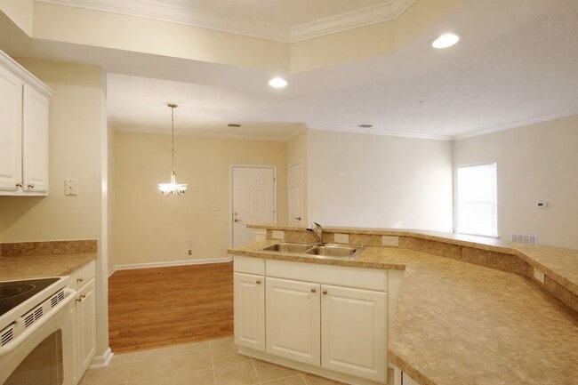 Photo - B13** Unit B13