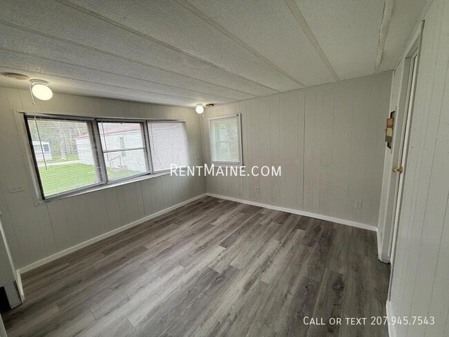 Photo - 799 Stillwater Ave