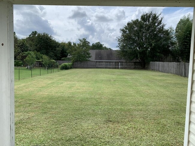 Photo - 108 Georgetown Blvd