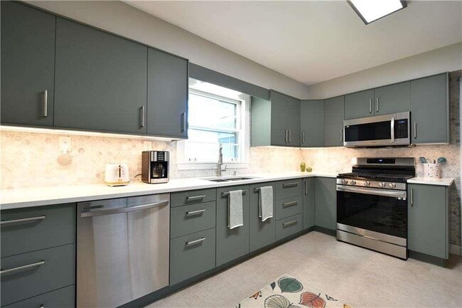 Photo - 2877 Cartwright Dr