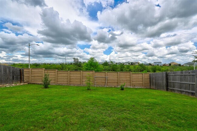 11007 Strawberry Roan Dr