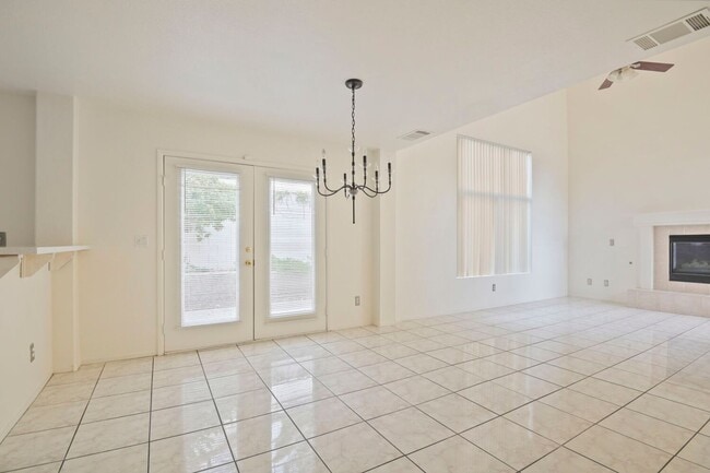 Photo - 187 Caswell Ct