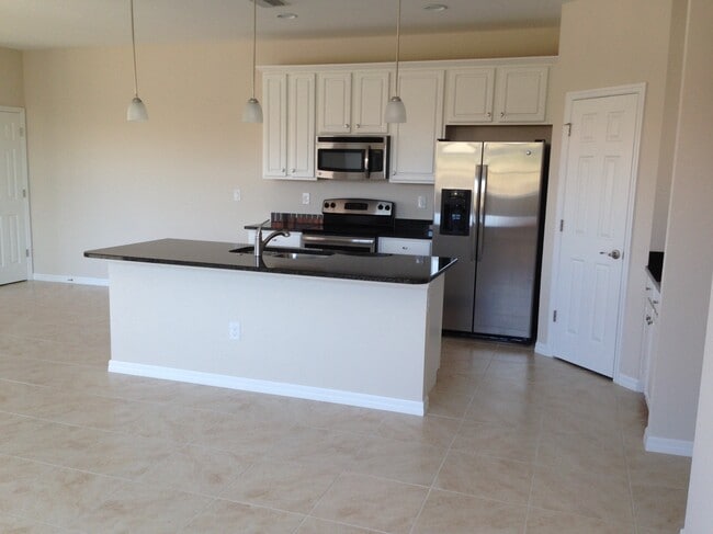 Building Photo - 188 Explorer Dr Unit 188