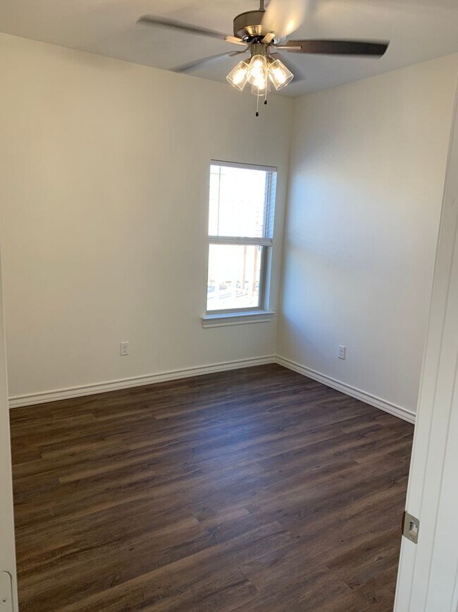 Photo - Beautiful brand new!! All the bells and whistles . Unit B(2)