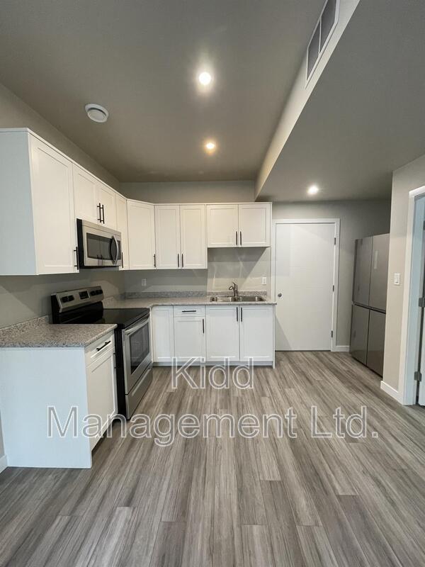 Photo - 6285 Monterey Rd W