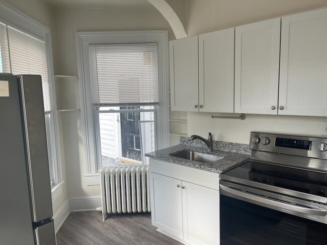 Photo - 503 Hanover St