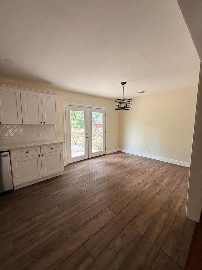 Photo - Newly Renovated Property - Family Home