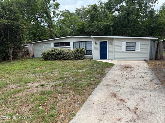 Building Photo - 2113 Limoges Dr S Rental