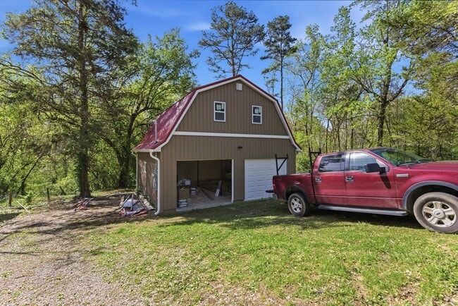 Building Photo - 4917 Moreland Heights Ln