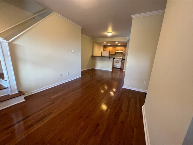 Living Area - 5309 Wellesley Ave