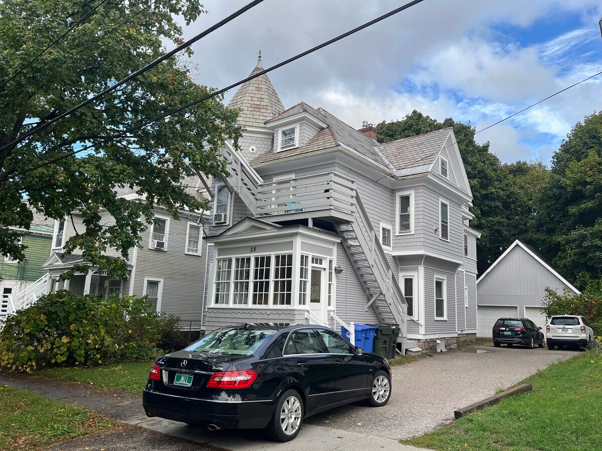 Photo - 28 Brookes Ave