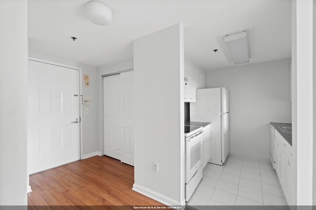 Building Photo - 1 2nd St Unit 314 Rental
