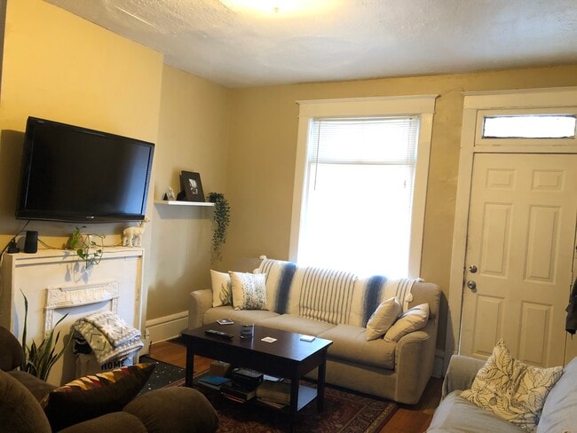Photo - 420 E 16th Ave