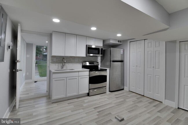 Photo - 8431 Willow Oak Rd