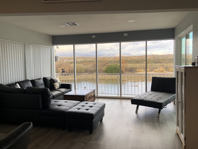 Photo - 1391 Riverfront Dr