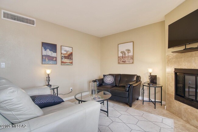 6651 N Campbell Ave Unit 210