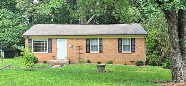 Building Photo - Cutest move-in ready brick ranch in Pfafft... Rental