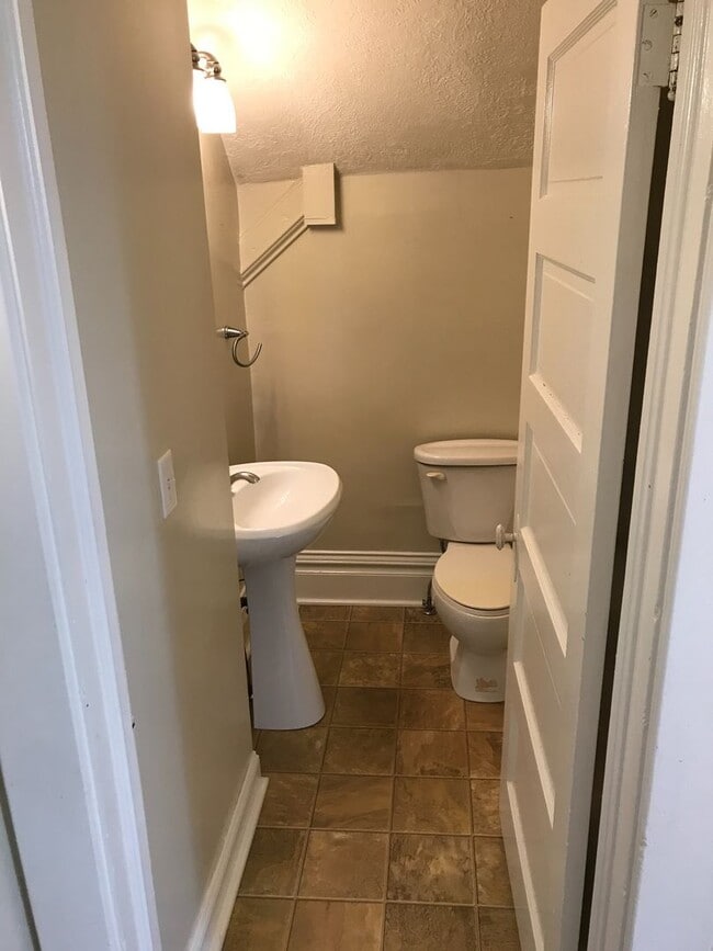 Photo - 3 Bed 1.5 Bath Single Family Home for Rent in Butler, PA