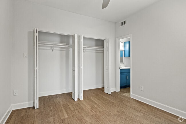 1BR, 1BA - 512SF - Bedroom - Tramor at the Oaks Apartments