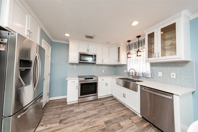Photo - 11003 Kirkmead Dr