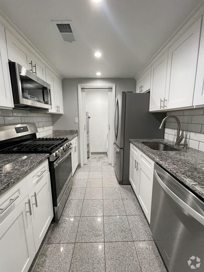 Building Photo - 318 38th St Unit 205 Rental