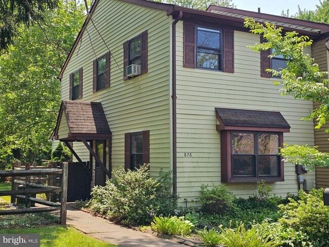 Building Photo - 876 Williams Pl Rental
