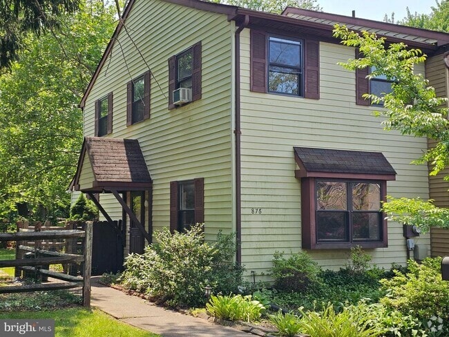 Building Photo - 876 Williams Pl Rental