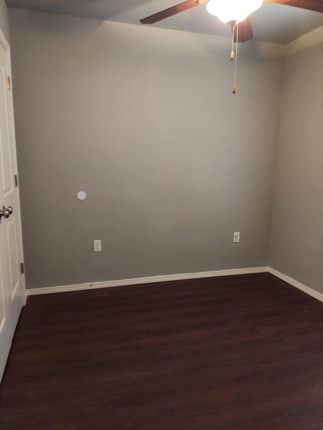 Photo - 2006 Ingalls Ln