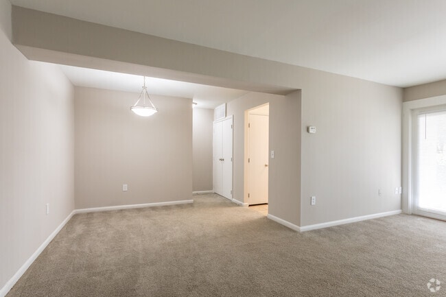 Fairfax Circle Villa Apartments