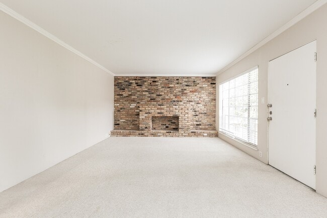 Building Photo - 2101 Fountain View Dr Unit 46 Rental