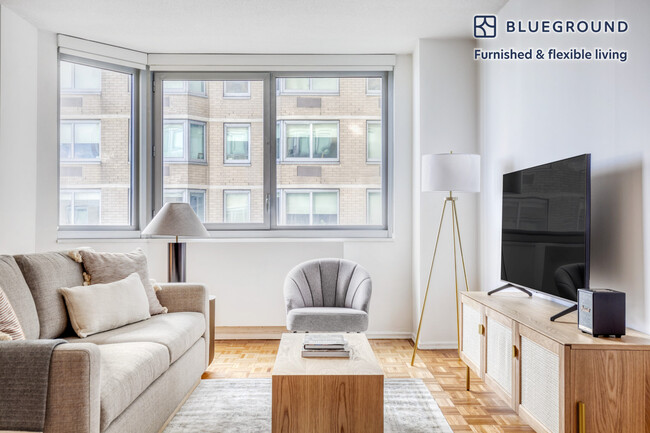 Building Photo - 606 1st Ave. Unit FL22-ID714 Rental