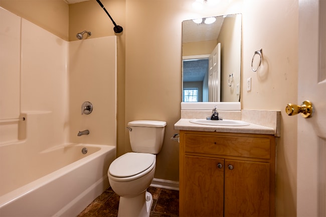 Photo - 100 Winding Way Unit C