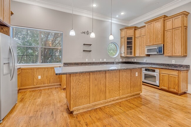 Photo - 1215 Rosedale St