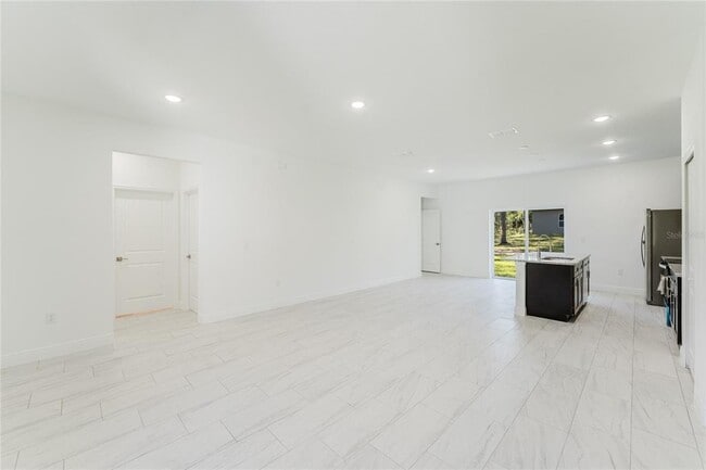 Photo - 627 W Glenhaven Dr