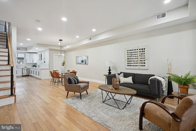 Photo - 1411 Montello Ave NE