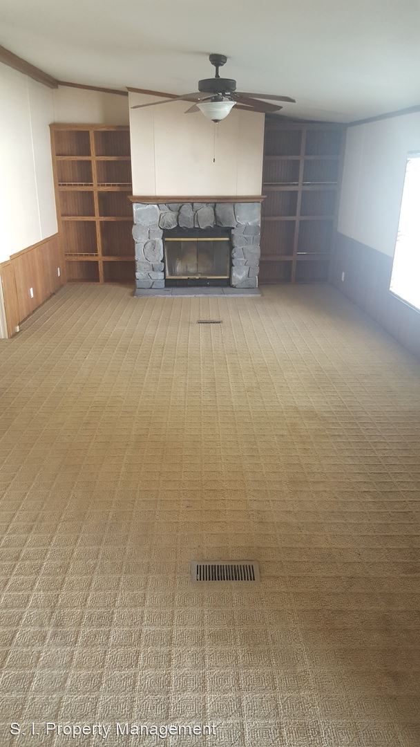 Photo - 3 br, 2 bath House - 305 N. 12th St